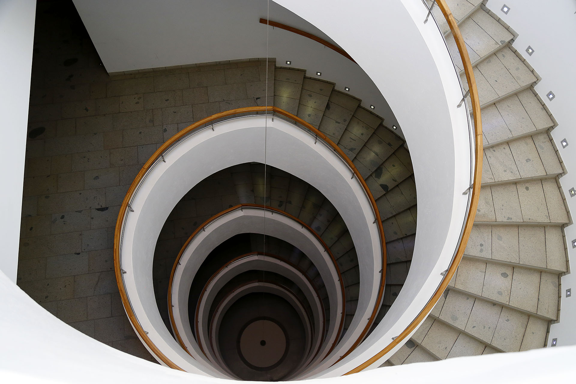 Escalera espiral de Clos Apalta